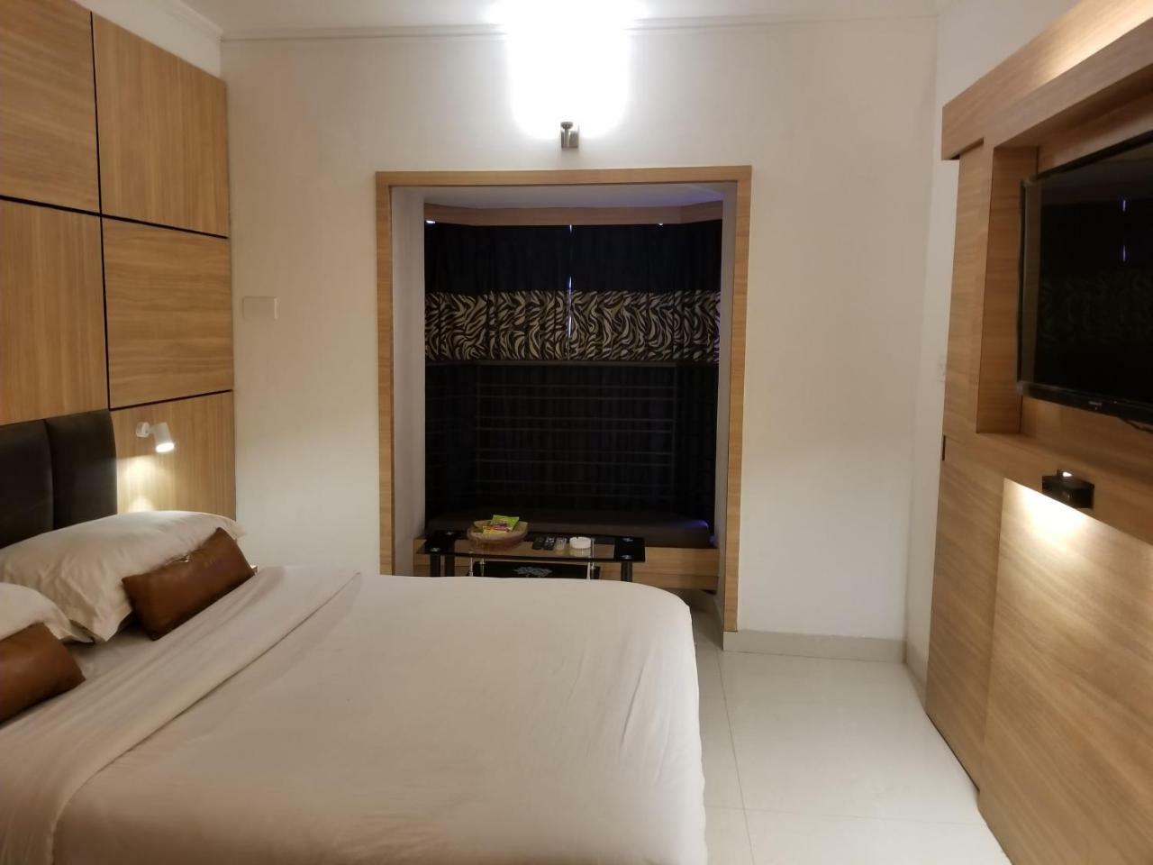 Roland Hotel Kolkata Luaran gambar